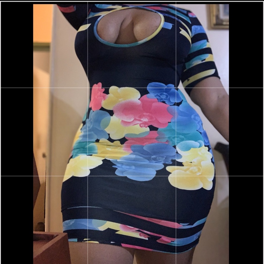 Spring dress - Picture 3 of 3